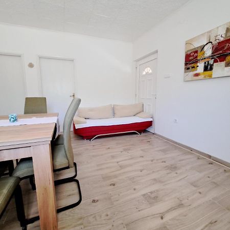 Apartmani Postonjski Privlaka  Bagian luar foto
