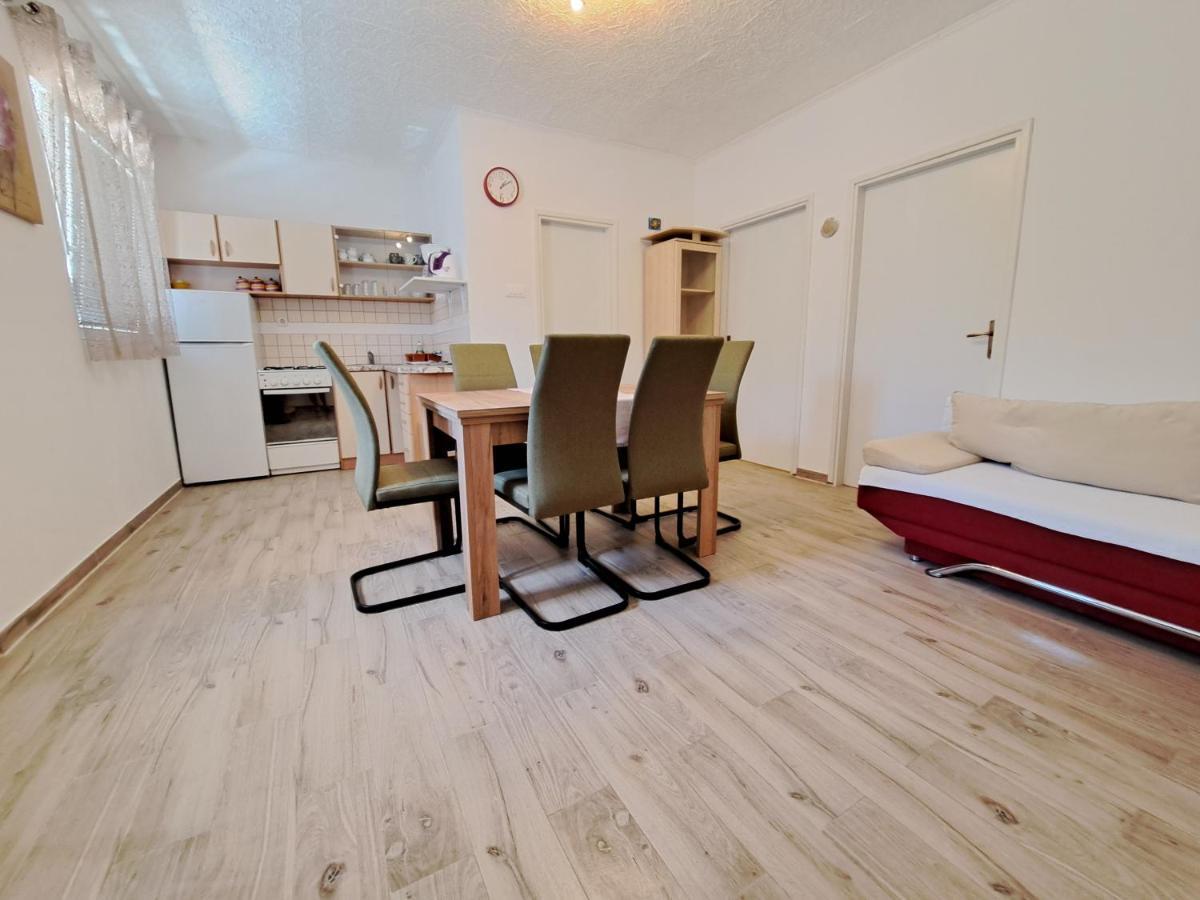 Apartmani Postonjski Privlaka  Bagian luar foto